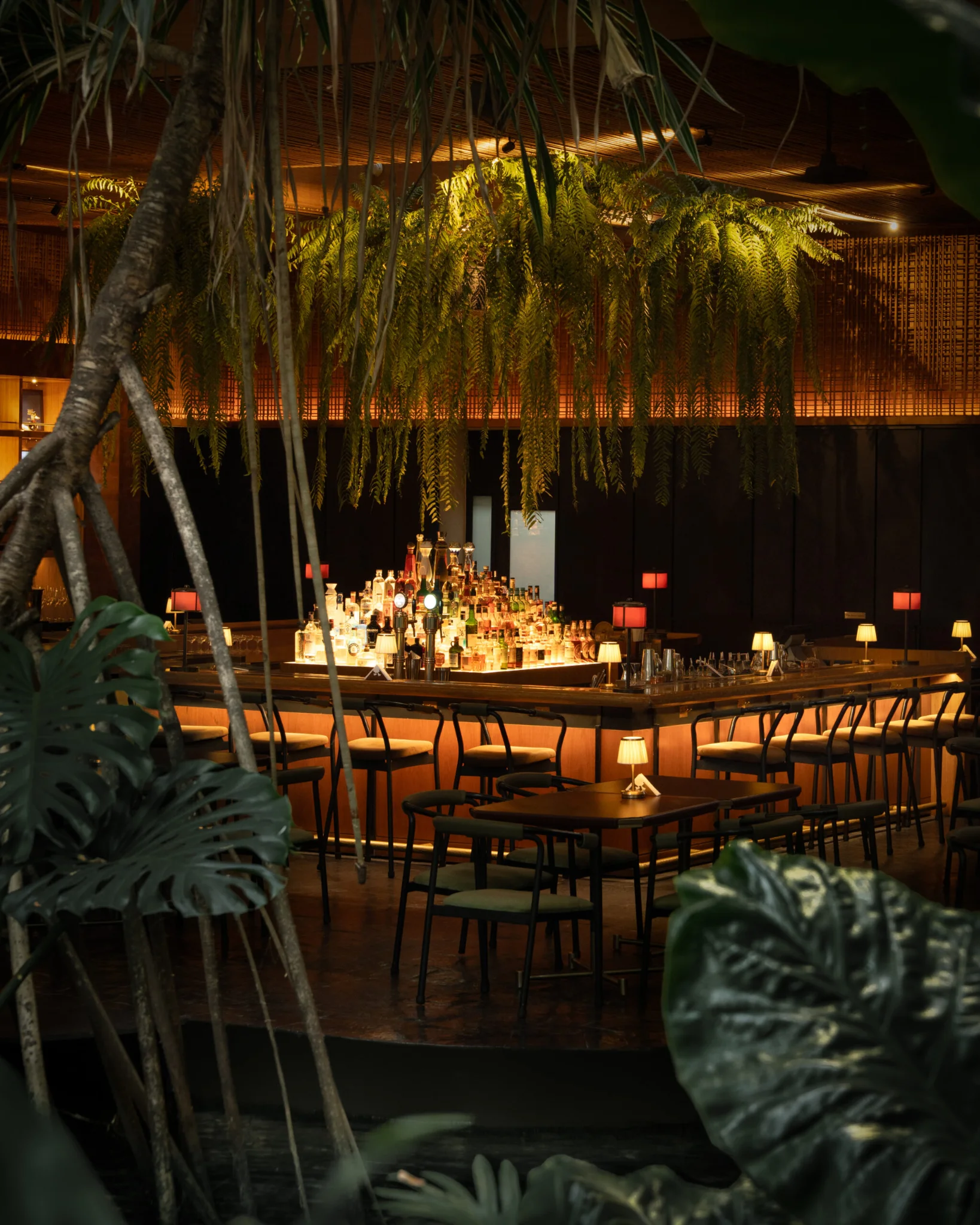 บรรยากาศค็อกเทลบาร์สุดหรู Dry Wave Cocktail Studio ทองหล่อ