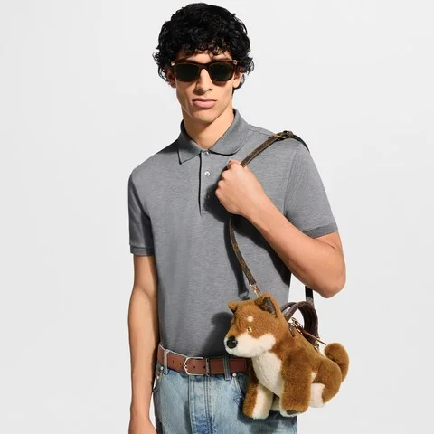 Louis Vuitton กระเป๋าน้องชิบะ ราคา 318,000 บาท