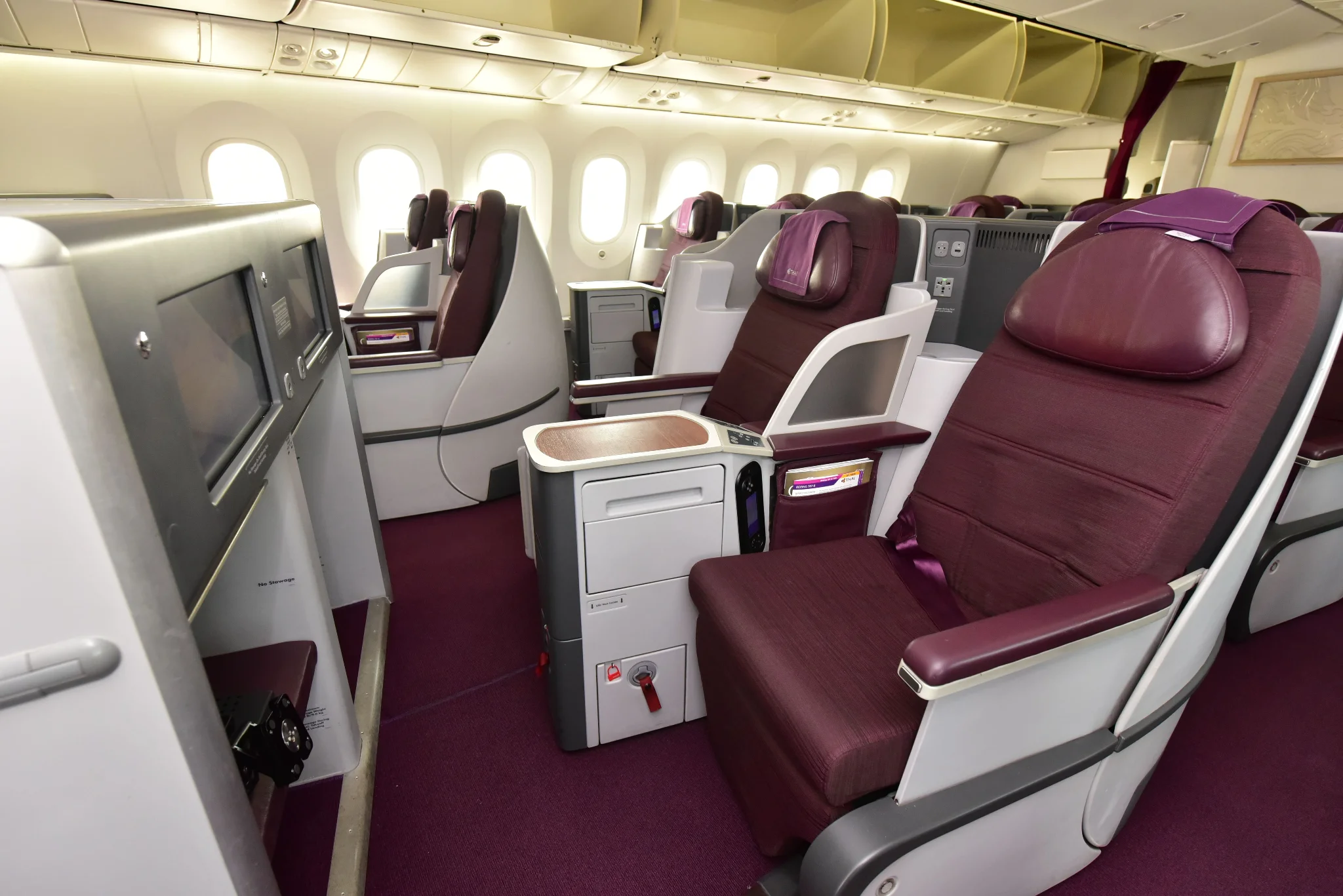 Exclusive cabin seats featured in business class flight promotions to mainland China